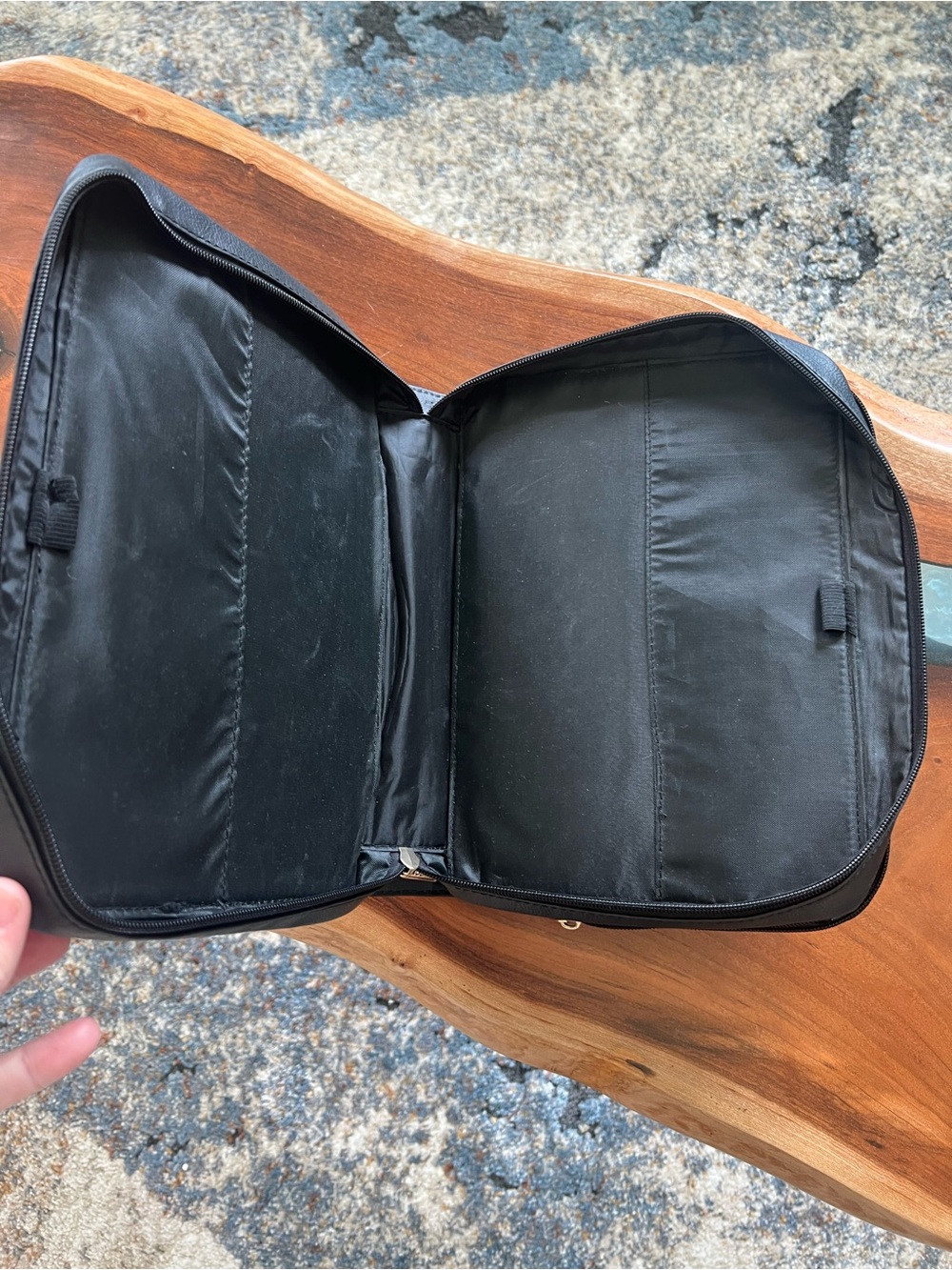 Men's Black Leather Bible carrier - Picture 2 of 2